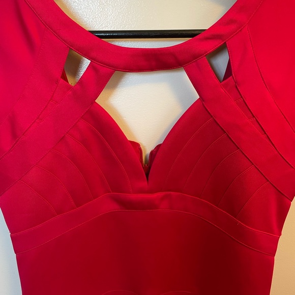 Guess Cutout Bodycon “Blare” True Red Cocktail Sexy Dress - Picture 3 of 6